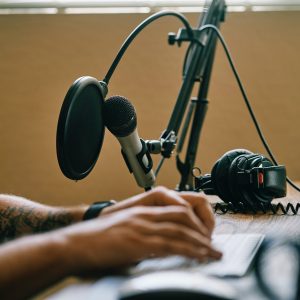 Optimizando COMUNICACION CORPORATIVA a través de PODCASTS Solo In Company